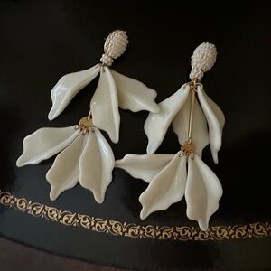 Tuckernuck Earrings